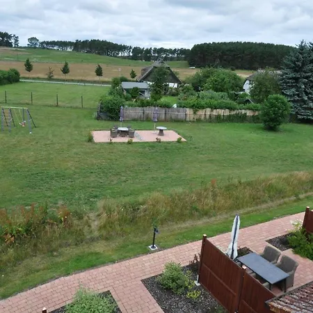 Apartment In Luetow Mit Garten Und Terrasse Lutow